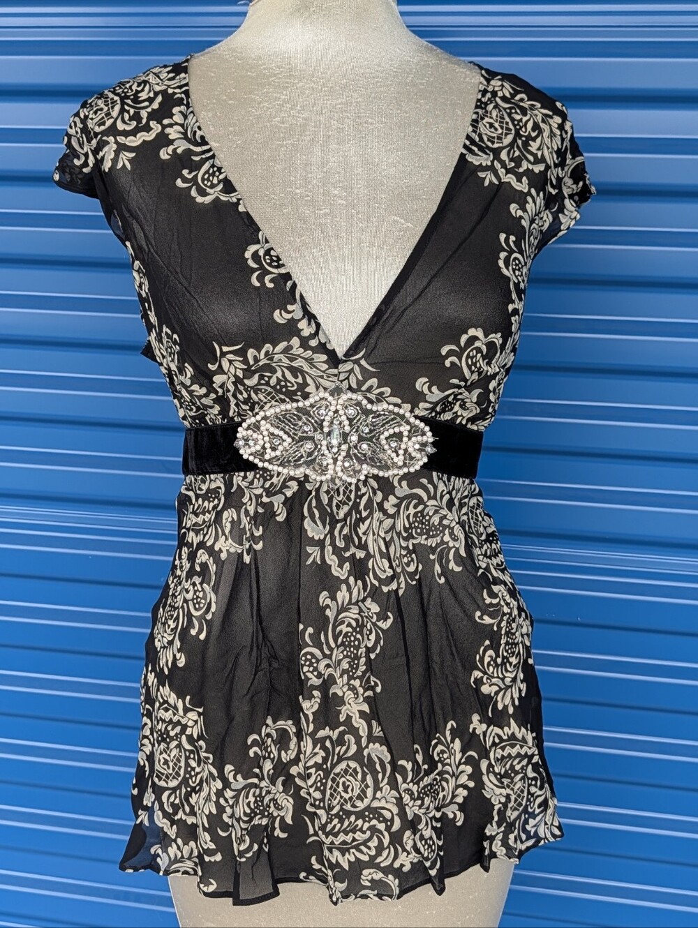 WHITE HOUSE BLACK MARKET Y2K silk top  L